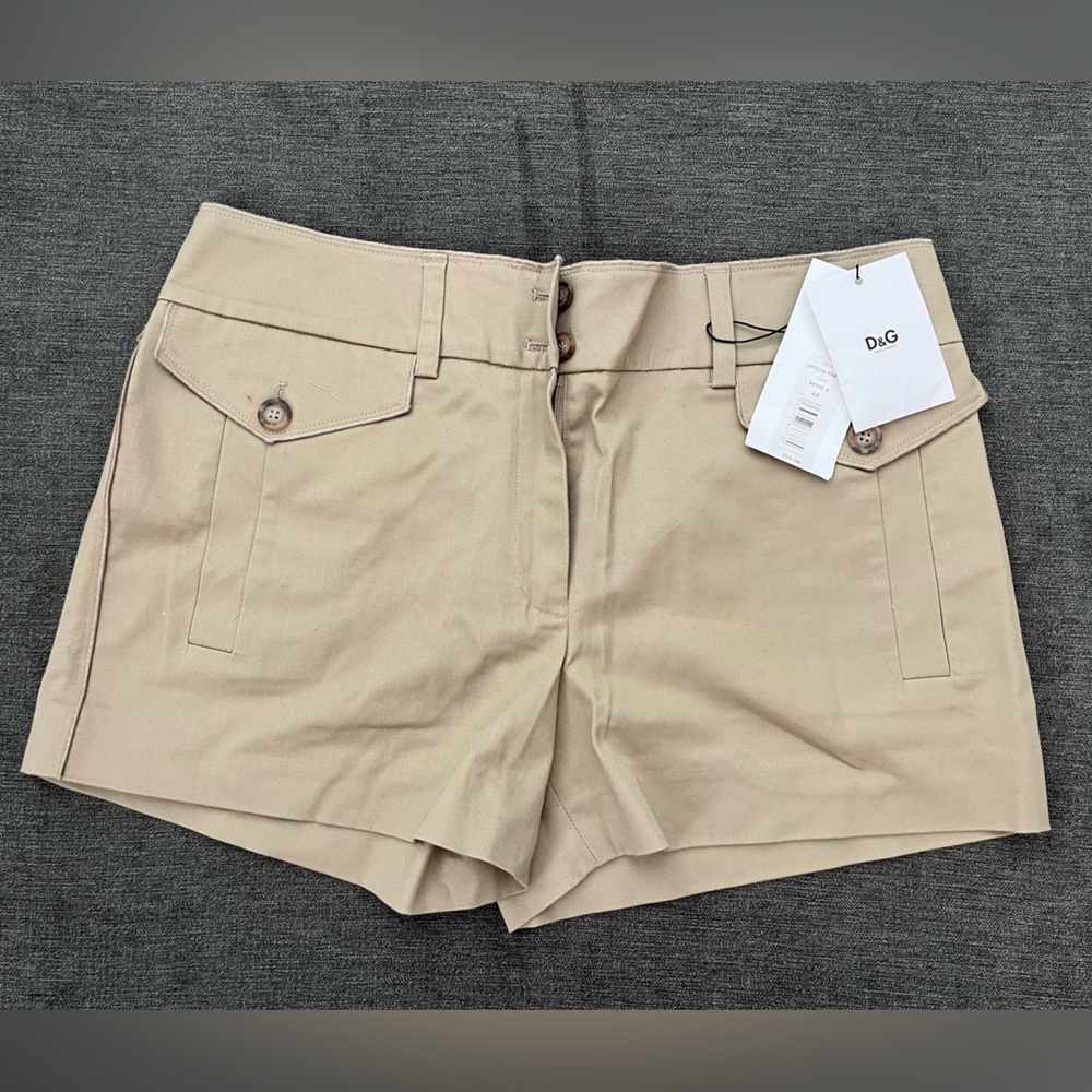Dolce & Gabbana Beige Work Shorts size 8